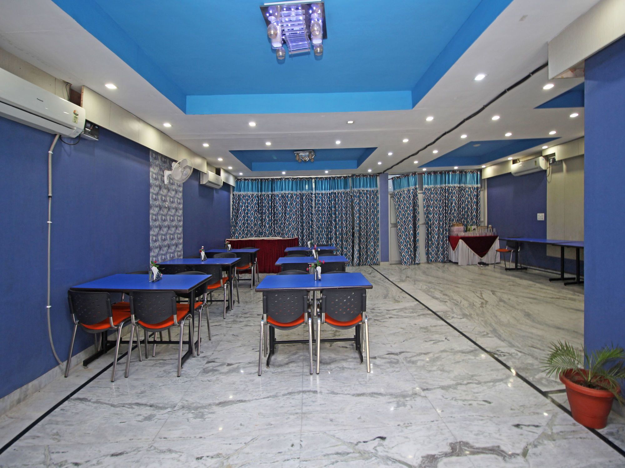 Oyo 576 Hotel Shree Kanta Residency Гургаон Екстериор снимка