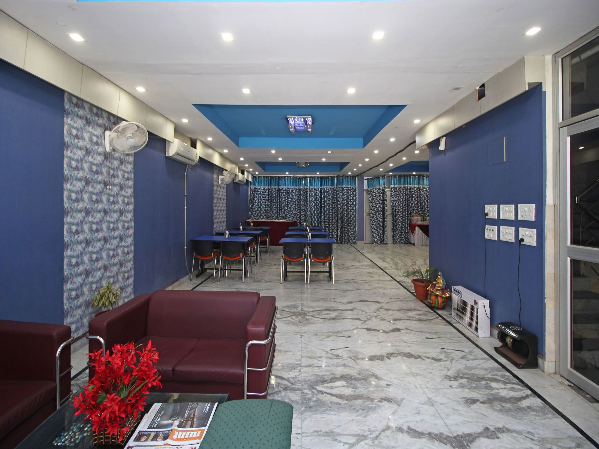 Oyo 576 Hotel Shree Kanta Residency Гургаон Екстериор снимка